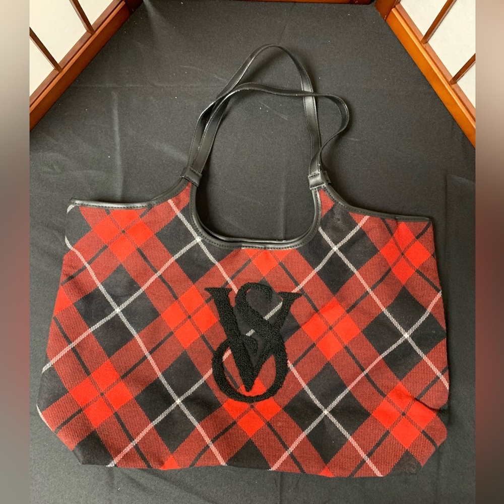 VS Victoria Secret Women’s Red and Black Plaid Tote Bag. Like New